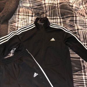 Adidas Jogging suit